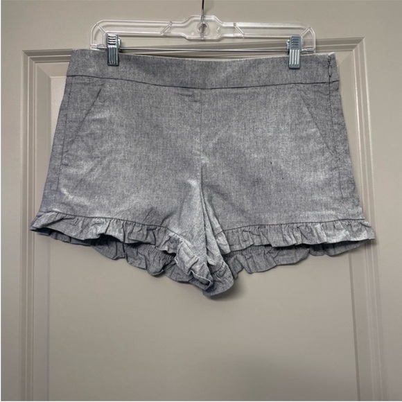 LOFT Grey Ruffle Shorts - Picture 6 of 7